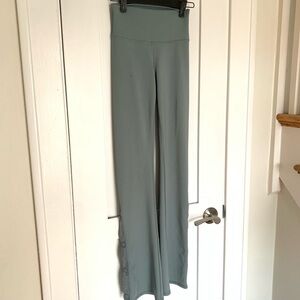 63. Size XS ALO Seafoam Airlift Flares *very small grease mark